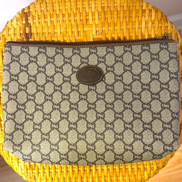 Gucci Vintage Makeup Bag Certified Authentic With Entrupy Certificate - Picture 1 of 9